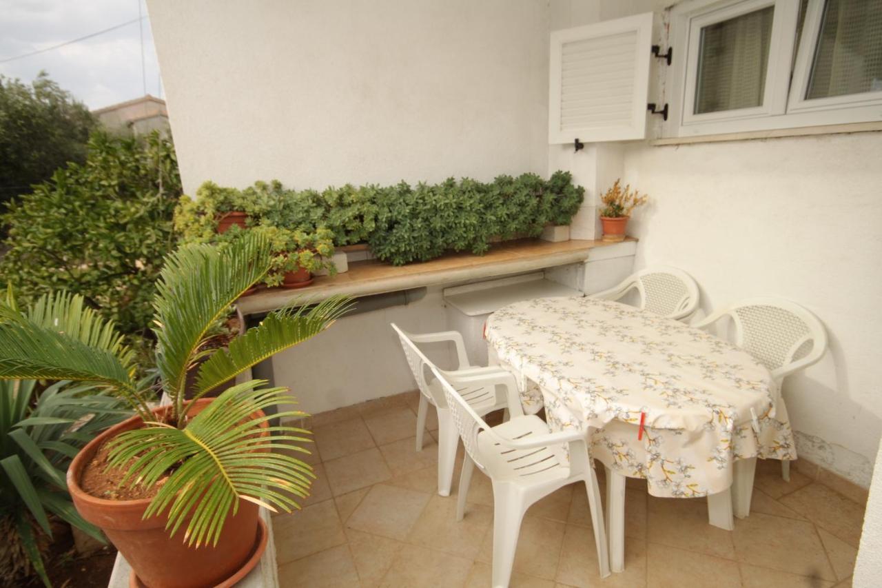 Apartments By The Sea Tkon, Pasman - 686 외부 사진